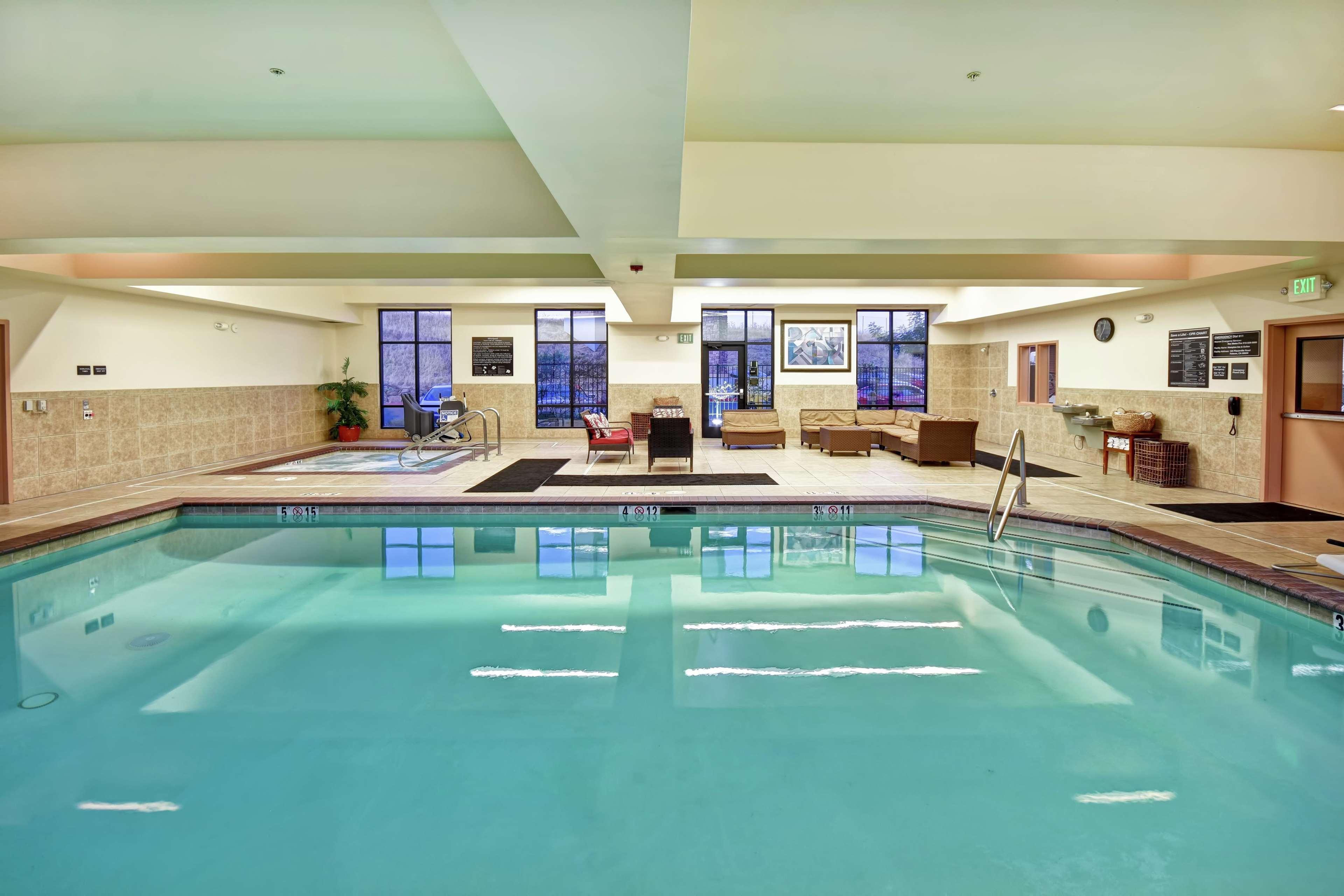 Hampton Inn & Suites Фолсом Екстер'єр фото